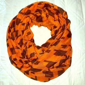 Infinity scarf